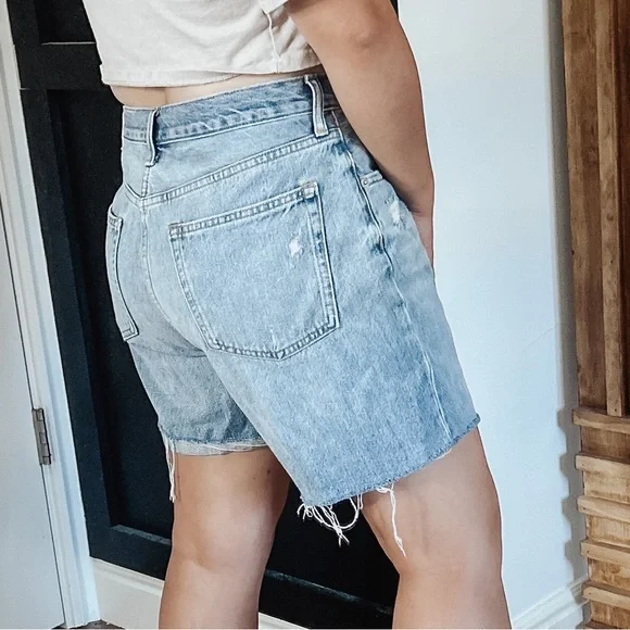 EVERLANE The relaxed Denim Short. Size 28 - Picture 10 of 11